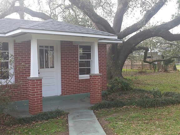 2nd image of 100 S Sewell Pl