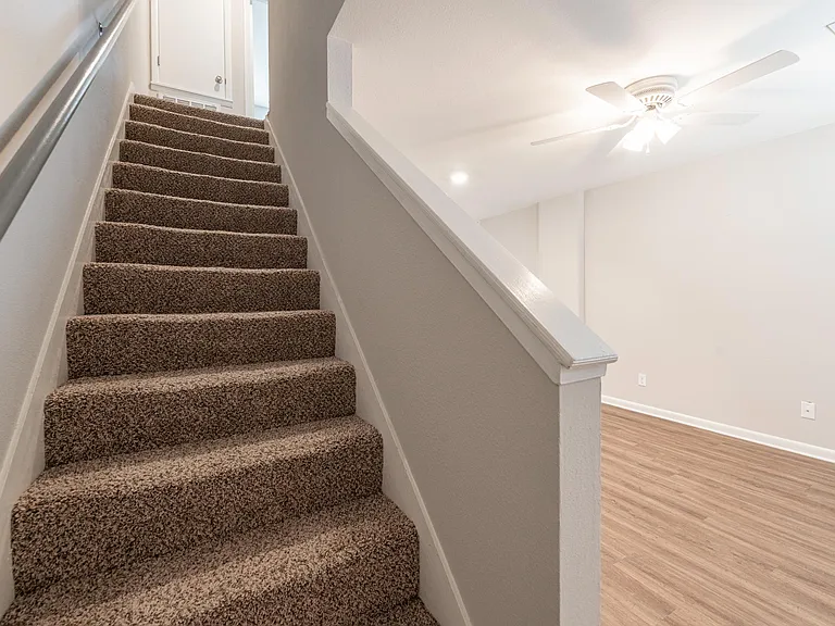 1325 Robins St #6 — Photo 8