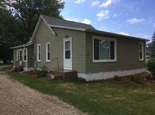 4604 Scottdale Rd, Saint Joseph, MI 49085