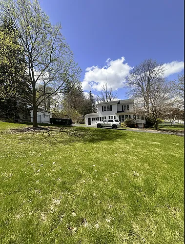 4865 Onondaga Rd Photo 1