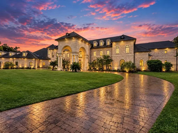 23 Beacon Hl, Sugar Land, TX 77479