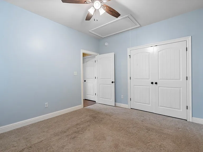 1056 Linlen Ave — Photo 13