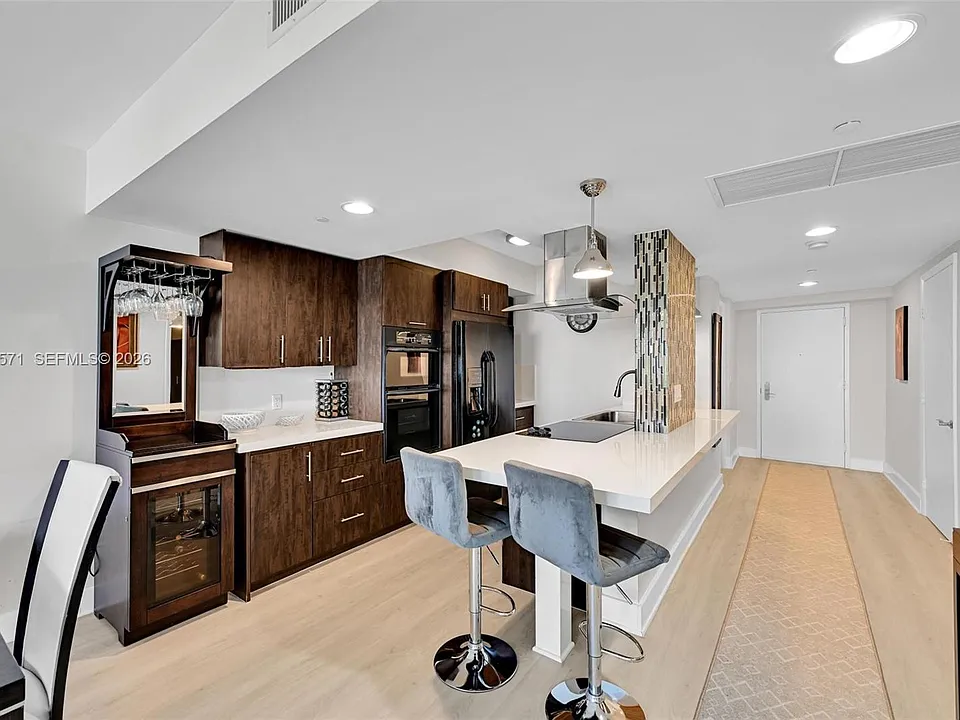 1850 S Ocean Dr #1907