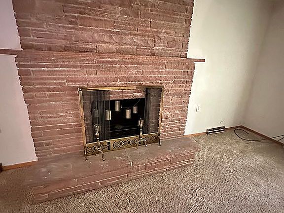 Fireplace in LvRm