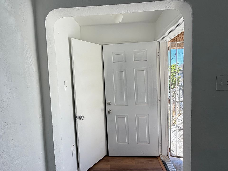 Front entry way