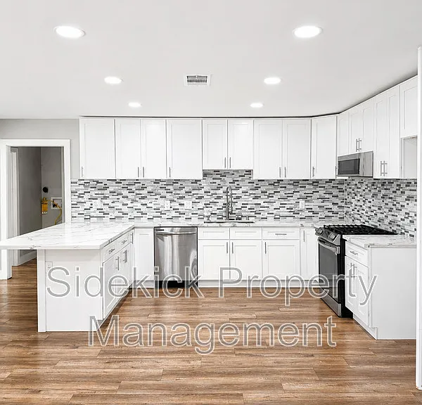 11443 Dicky St — Photo 7