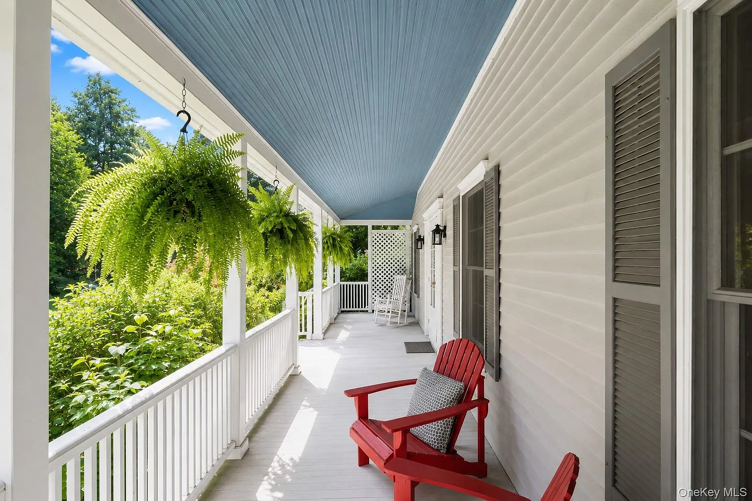 4 bed, 2.5 bath, 2080 sqft, $5,000 — Photo 2