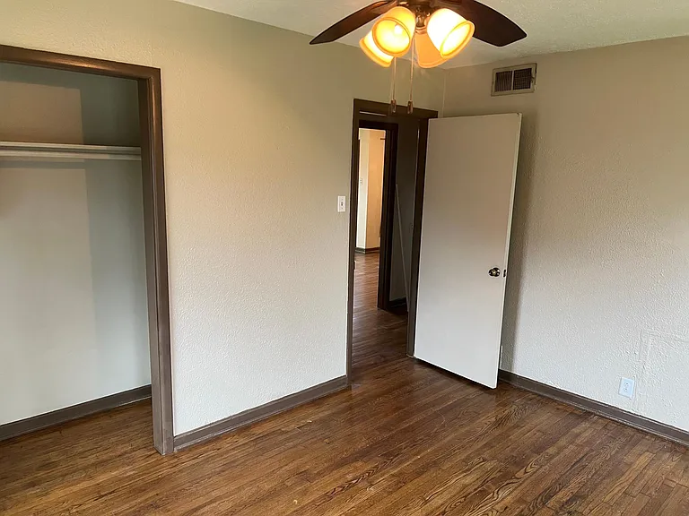 812 Nash St — Photo 7