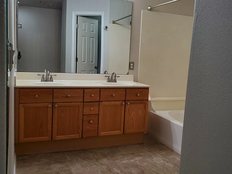 1001 W Antilles Dr — Photo 31
