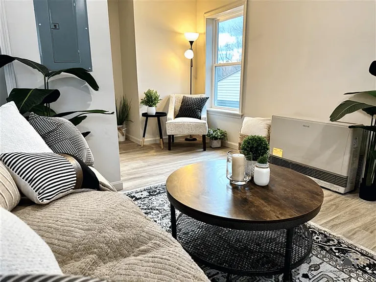 22 Turner Ave #1 — Photo 8