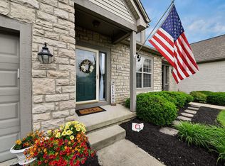 211 Pebble Creek Dr, Etna, OH 43062