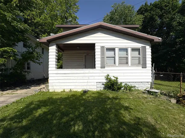 815 Buffalo St, Lansing, MI 48915
