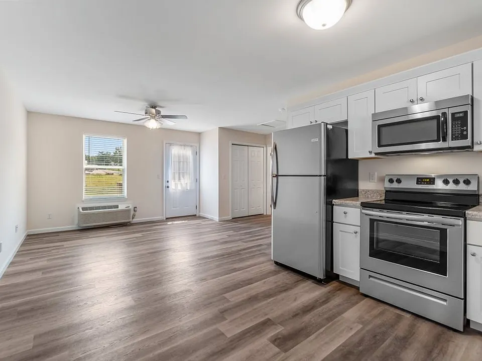144 Highland Hills Dr