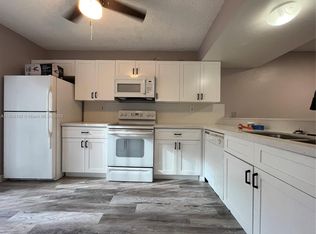 843 Crystal Lake Dr, Pompano Beach, FL 33064