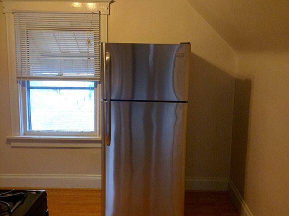3rd image of 5257 Hunter Ave #2
