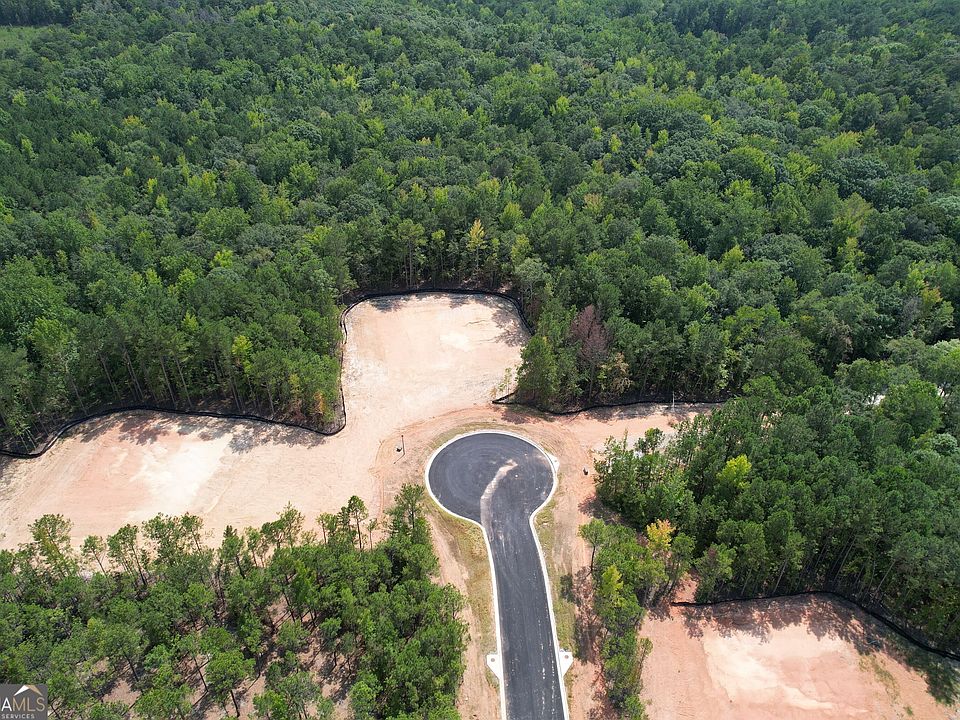 2nd image of 10 High Pointe Dr