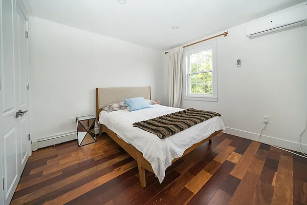 Rented by Compass | media 18