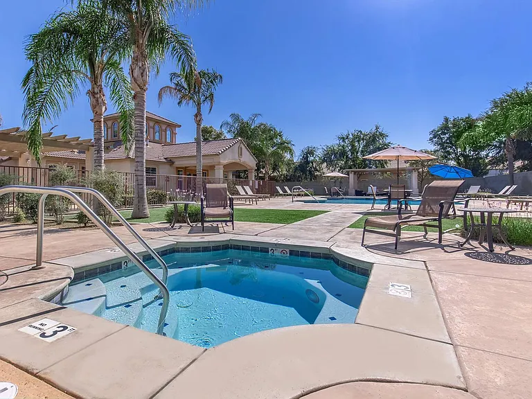 631 Jasmine Parke Dr — Photo 15