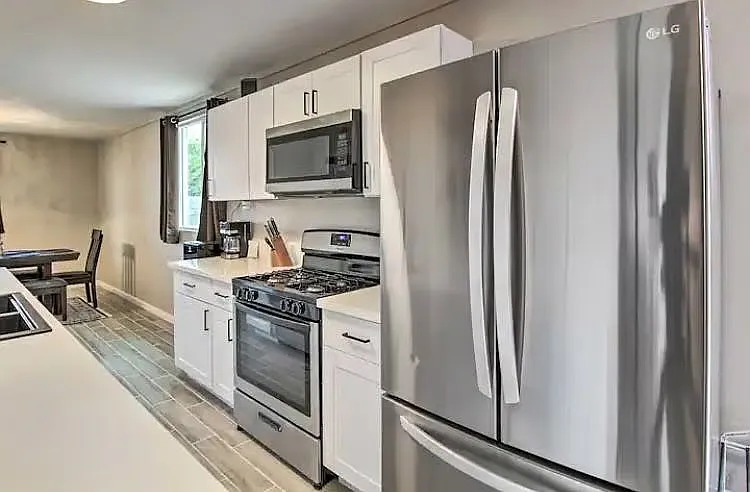 2023 S Rosemont Ave — Photo 18