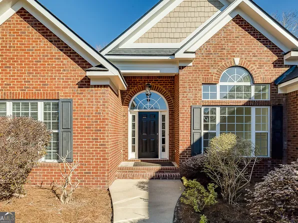 389 Chastain Cir, Richmond Hill, GA 31324