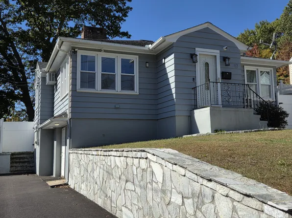 17 Capitol Avenue, Waterbury, CT 06705