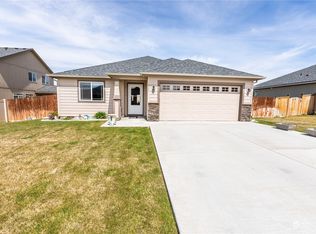 711 6th Ave NE, Ephrata, WA 98823