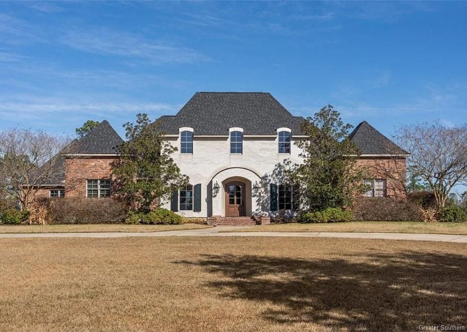 1st image of 3824 Sassafras Way