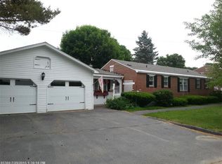 4 Bluff Rd, Bath, ME 04530
