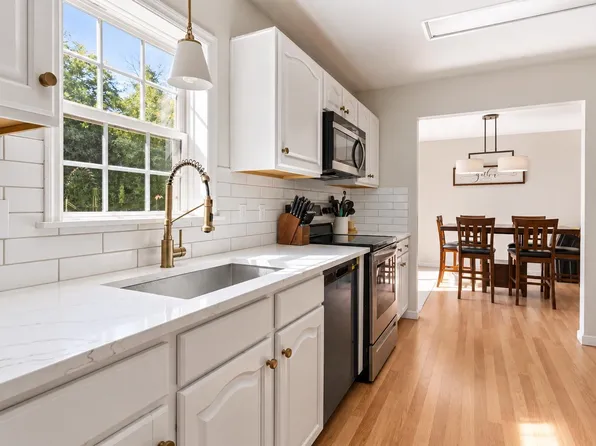 134 Woodland Heights, Grantham, NH 03753