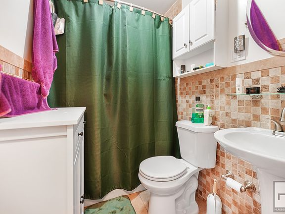4th image of 325 E 88th St #15A