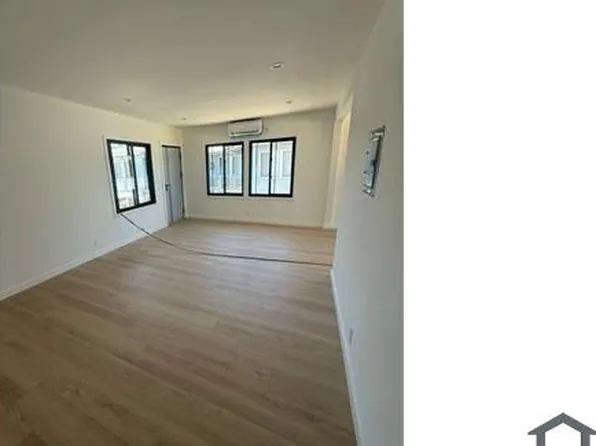 7224 Hazeltine Ave, Van Nuys, CA 91405