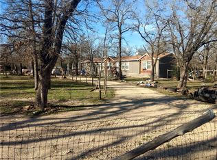 1258 Hidden Oak Rd, Dale, TX 78616