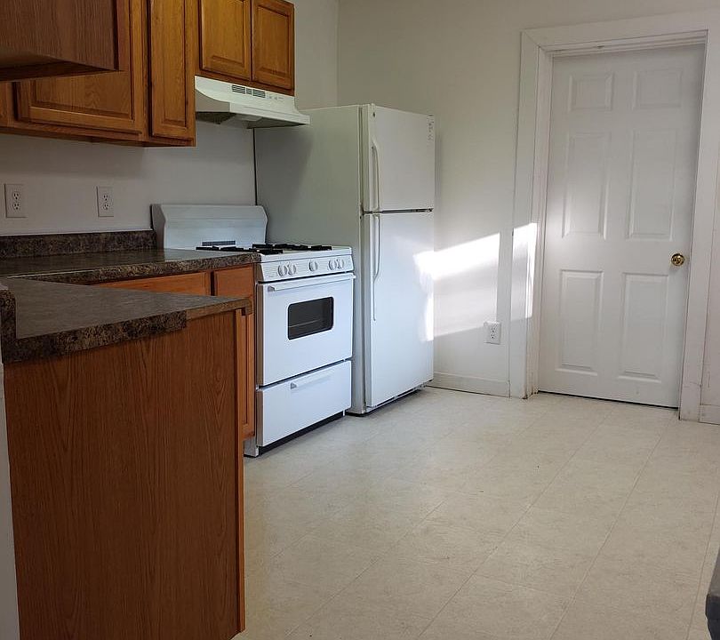 1st image of 310 Ives Ave