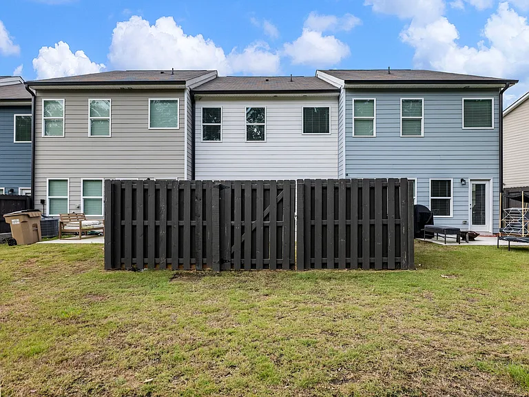 115 Buckingham Ln — Photo 35