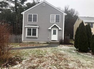 16 Nicholas Dr, Wareham, MA 02571