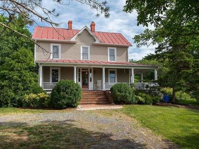 163 Pleasant View Rd, Staunton, VA, 24401