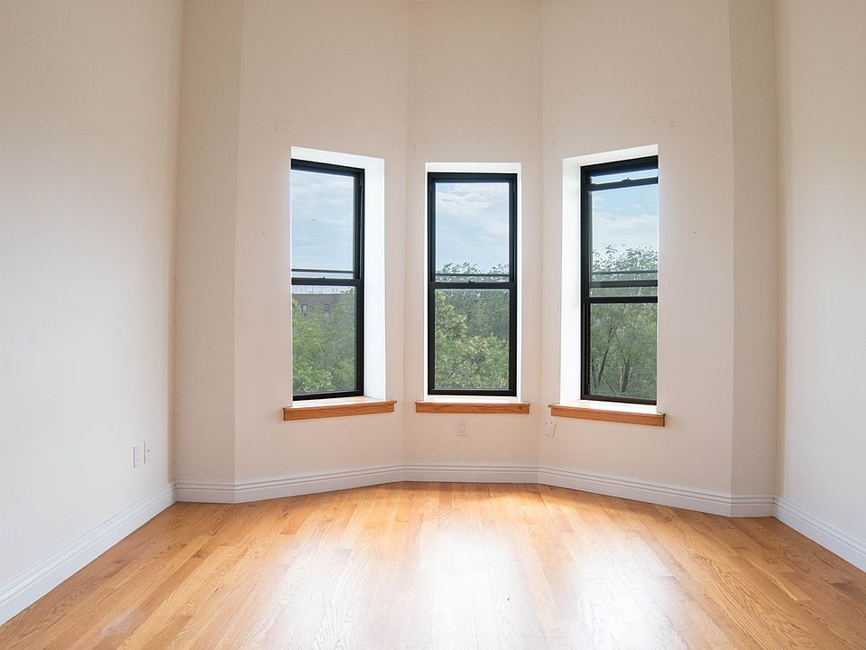 1st image of 555 Eastern Pkwy APT 4
