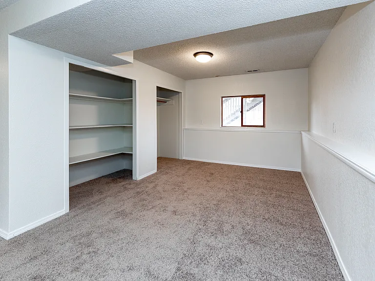 5160 Alton Dr — Photo 22