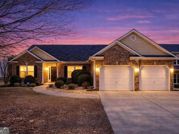 28 Lanier Xing, Hiram, GA 30141