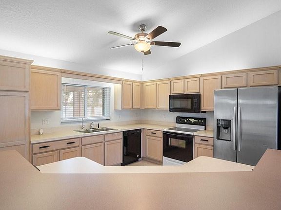 5th image of 226 NW Virgo Court