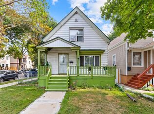 2803 W Burnham STREET, Milwaukee, WI 53215