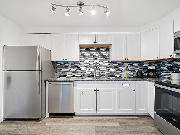 4th image of 300 Miracle Strip Pkwy SW Unit 1D