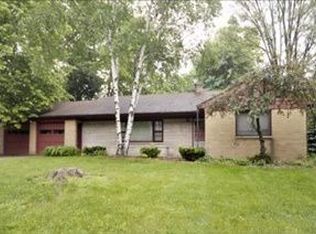 1021 Farrell Ave, Kalamazoo, MI 49006