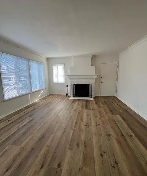 4415 1/2 Woodman Ave #4415-1/2 — Photo 11