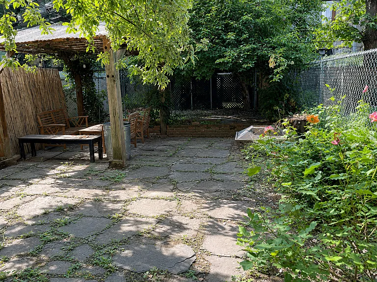 372 Jefferson Ave #1 — Photo 7