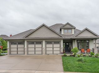 813 Camp Cardinal Rd, Iowa City, IA 52246