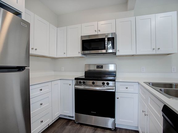 5th image of 476 Owl Dr