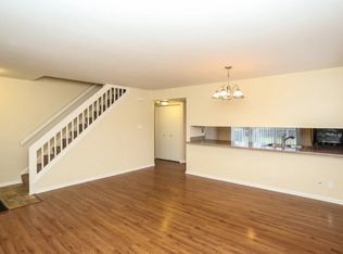 1522 Sebring Cir, Elgin, IL 60120