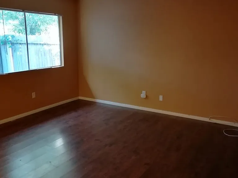 11760 Adams St — Photo 3