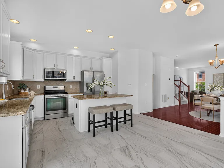 23149 Flora Mure Dr — Photo 19